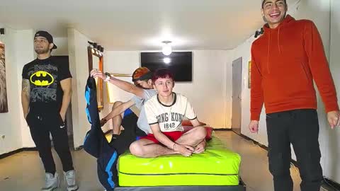 THOMAS AND DAMIAND online show from 11/16/25, 12:22