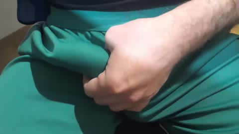 Snapshot of icky_thumps chatting on 12/31/24, 05:33 icky_thumps online show from 12/31/24, 05:33