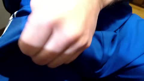 Snapshot of icky_thumps chatting on 05/15/26, 04:52 icky_thumps online show from 05/15/26, 04:52
