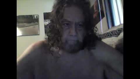 Snapshot of icu2try2xs2 chatting on 02/20/25, 10:15 icu2try2xs2 online show from 02/20/25, 10:15