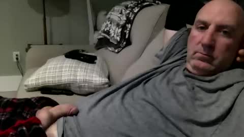 icumming online show from 11/26/25, 03:51