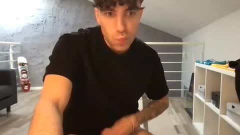 icyninesix online show from 01/17/25, 08:24