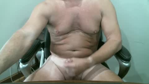 Snapshot of icyou222 chatting on 10/01/25, 05:19 ICU2 online show from 10/01/25, 05:19