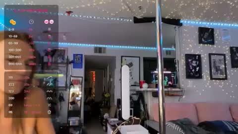 Snapshot of icyspice chatting on 01/17/26, 10:31 icyspice online show from 01/17/26, 10:31