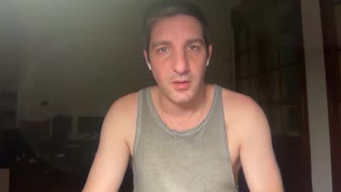 Snapshot of ideebizzarre90 chatting on 05/13/26, 10:49 ideebizzarre online show from 05/13/26, 10:49