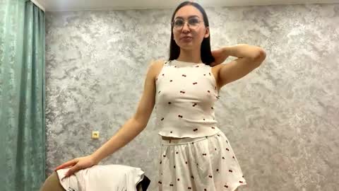 Sofi online show from 11/10/25, 04:17