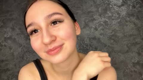 Sofi online show from 12/18/25, 04:24