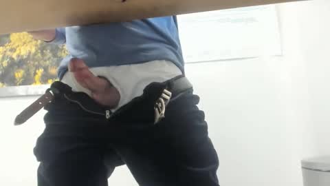 Snapshot of idfunguy2023 chatting on 12/17/25, 11:55 idfunguy2023 online show from 12/17/25, 11:55