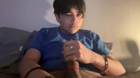 Snapshot of idk12327 chatting on 03/04/25, 11:32 idk12327 online show from 03/04/25, 11:32