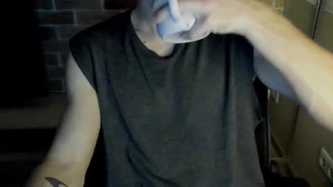 yo online show from 11/23/25, 08:19