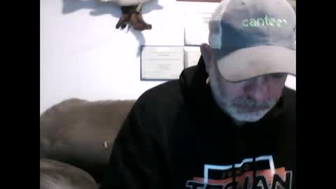 Snapshot of idkwhyidothis348732 chatting on 12/26/24, 12:16 idkwhyidothis348732 online show from 12/26/24, 12:16