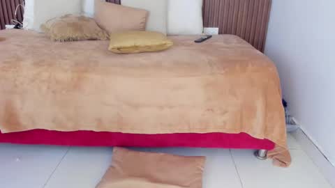 Snapshot of ifis_tiresia1 chatting on 01/14/25, 07:38 ifis online show from 01/14/25, 07:38