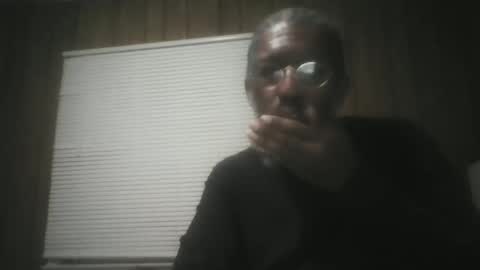 Snapshot of igasu chatting on 09/27/25, 02:27 igasu online show from 09/27/25, 02:27