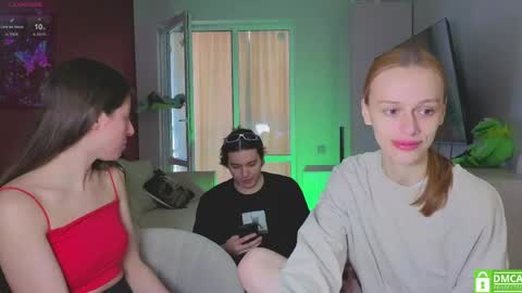 Julia and Mira online show from 05/12/26, 04:31