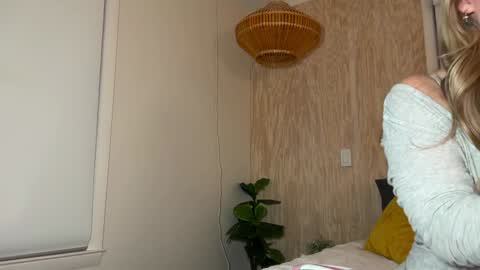 cassie online show from 12/13/24, 08:09