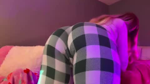 cassie online show from 09/17/25, 06:09