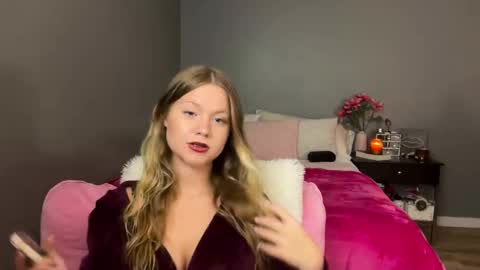 cassie online show from 10/22/25, 05:13