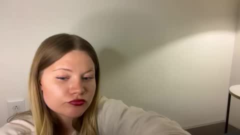 cassie online show from 11/19/25, 02:33