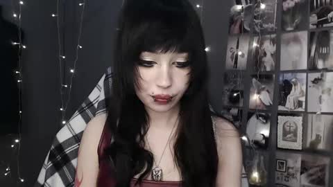 iiiiiiis online show from 05/31/26, 10:33