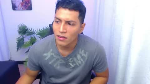 Snapshot of iiker_18 chatting on 07/14/26, 01:17 Iker online show from 07/14/26, 01:17