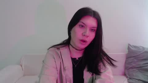 Vella online show from 10/01/25, 09:37