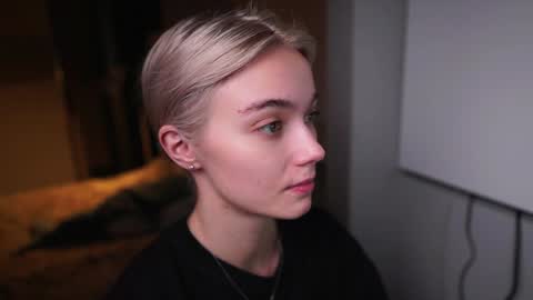 ileanacampbel online show from 12/16/24, 06:53