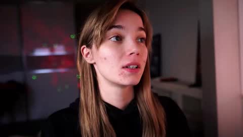 ileanacampbel online show from 10/24/25, 04:20