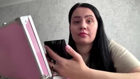 Snapshot of ileanapomponi chatting on 03/20/26, 07:13 Val online show from 03/20/26, 07:13