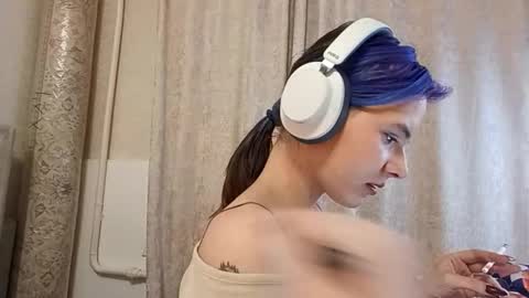 Aurora online show from 02/20/26, 04:18