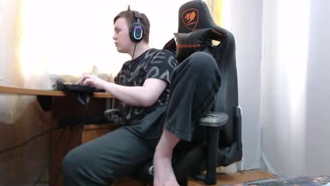 Snapshot of iliaskrisloveee chatting on 05/25/26, 02:28 lord online show from 05/25/26, 02:28