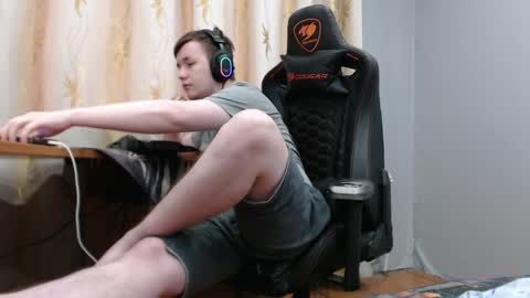 Snapshot of iliaskrisloveee chatting on 05/31/26, 12:08 lord online show from 05/31/26, 12:08