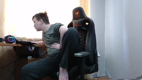 Snapshot of iliaskrisloveee chatting on 06/08/26, 10:26 lord online show from 06/08/26, 10:26