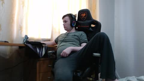 Snapshot of iliaskrisloveee chatting on 06/10/26, 07:07 lord online show from 06/10/26, 07:07