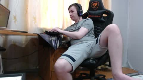 Snapshot of iliaskrisloveee chatting on 06/15/26, 02:41 lord online show from 06/15/26, 02:41