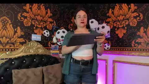 LILY online show from 06/25/26, 11:37
