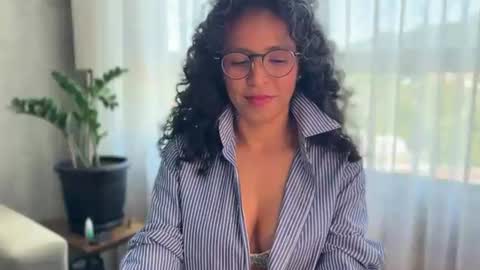 Kloe online show from 06/23/26, 06:39