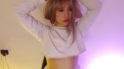 ILAYNA Independient model online show from 05/18/26, 03:35