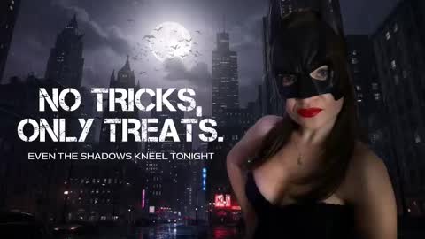 Snapshot of illegalbeauty87 chatting on 10/31/25, 07:37 Ingrid or more easier...Miss GoDDess Mistress online show from 10/31/25, 07:37