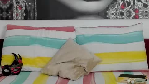 Snapshot of illegalbeauty87 chatting on 11/06/25, 02:01 Ingrid or more easier...Miss GoDDess Mistress online show from 11/06/25, 02:01