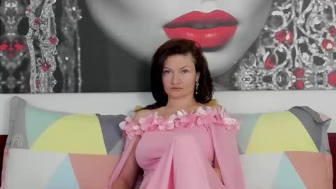 Snapshot of illegalbeauty87 chatting on 11/08/25, 11:36 Ingrid or more easier...Miss GoDDess Mistress online show from 11/08/25, 11:36