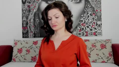 Snapshot of illegalbeauty87 chatting on 12/15/25, 08:13 Ingrid or more easier...Miss GoDDess Mistress online show from 12/15/25, 08:13