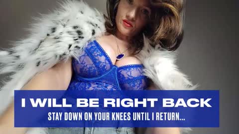 Snapshot of illegalbeauty87 chatting on 12/19/25, 09:00 Ingrid or more easier...Miss GoDDess Mistress online show from 12/19/25, 09:00