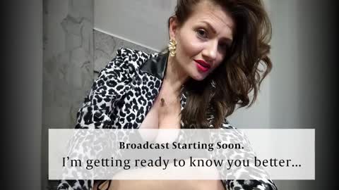 Snapshot of illegalbeauty87 chatting on 03/03/26, 09:53 Ingrid or more easier...Miss GoDDess Mistress online show from 03/03/26, 09:53