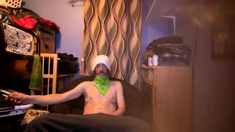 Snapshot of illmill33731 chatting on 04/06/26, 12:17 Illmill online show from 04/06/26, 12:17