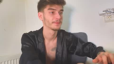 D-Illusion online show from 10/30/25, 02:29