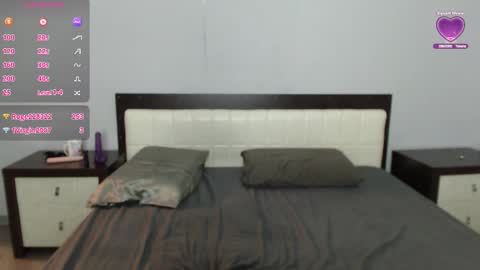 iloniya online show from 11/16/25, 12:00