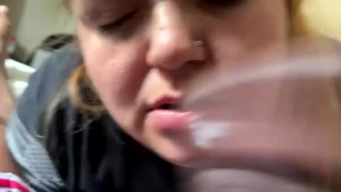 White Bunny online show from 07/12/26, 08:33