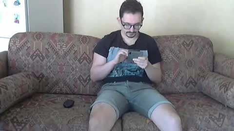 Snapshot of ilovecuteguy79 chatting on 04/22/26, 06:27 ilovecuteguy79 online show from 04/22/26, 06:27
