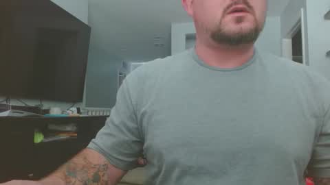 Snapshot of ilovedaddy19993433 chatting on 01/05/26, 05:27 Letsgogetit online show from 01/05/26, 05:27