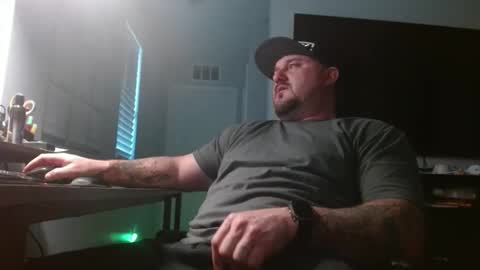 Snapshot of ilovedaddy19993433 chatting on 01/08/26, 03:03 Letsgogetit online show from 01/08/26, 03:03